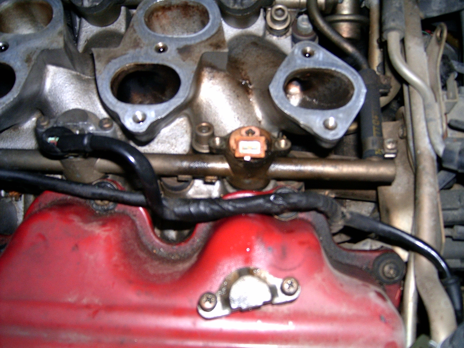 Replacing nissan maxima fuel injector